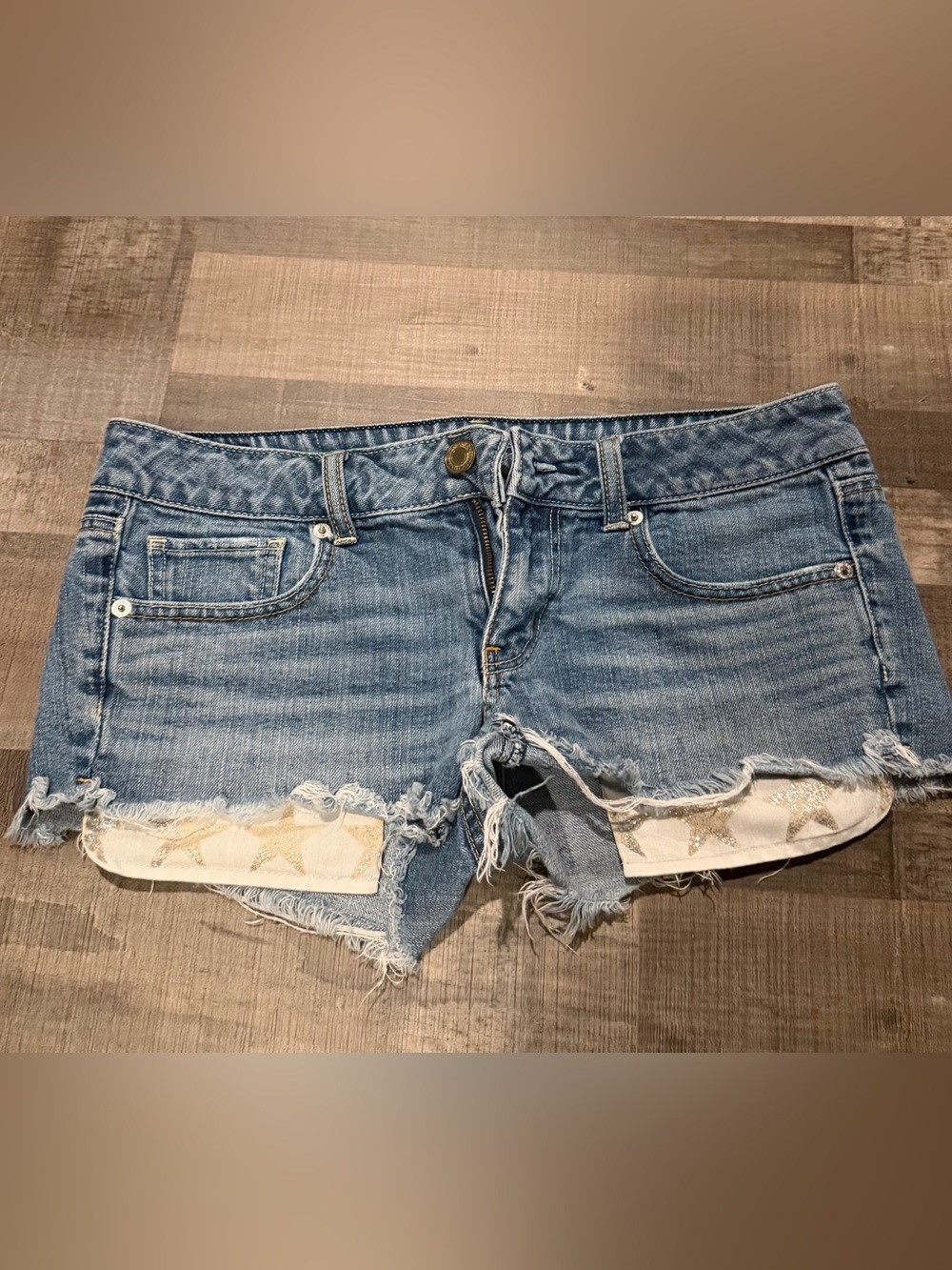 American Eagle Distressed Light Blue Denim Shorts with Star Patch